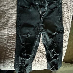 Stylish Black Distressed Women’s Jeans